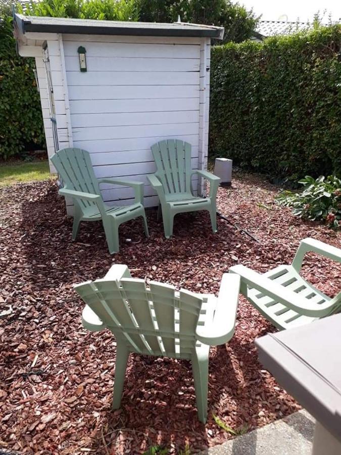 Luxueuze Stacaravan In Bredene Met Eigen Terras En Tuintje Exterior foto
